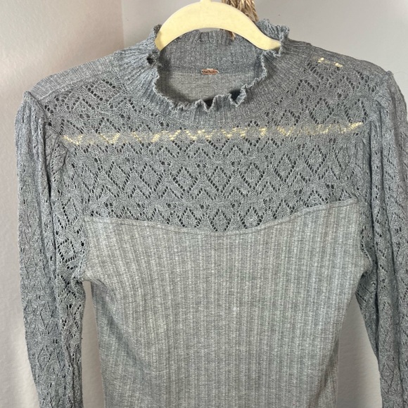 Gorgeous Grey Knitted Blouse - Picture 7 of 11